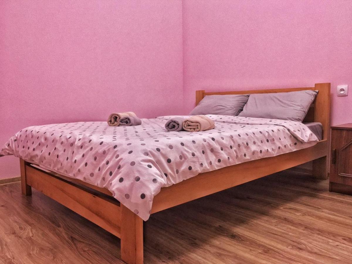 Vercxli 24 Tbilisi Buitenkant foto