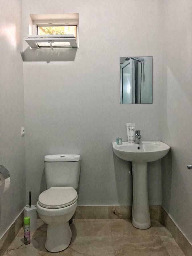 Vercxli 24 Tbilisi Buitenkant foto